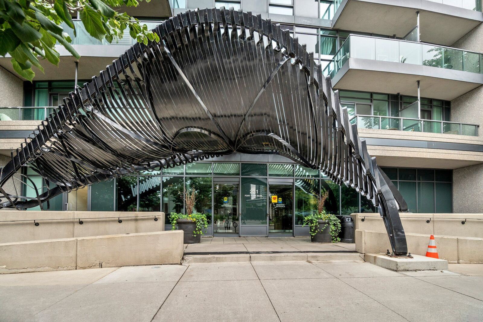 231 Fort York Boulevard photo 7