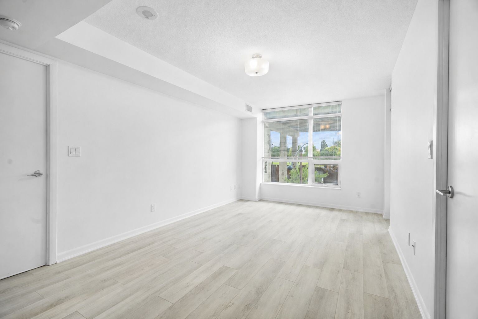 231 Fort York Boulevard photo 12