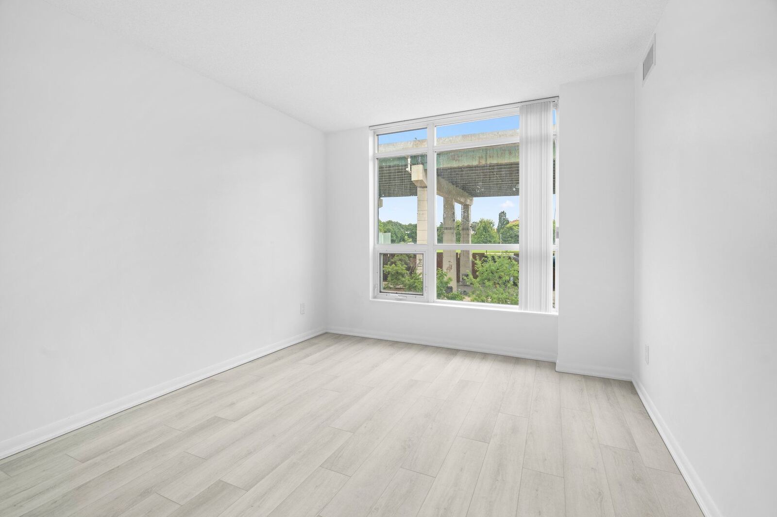 231 Fort York Boulevard photo 15
