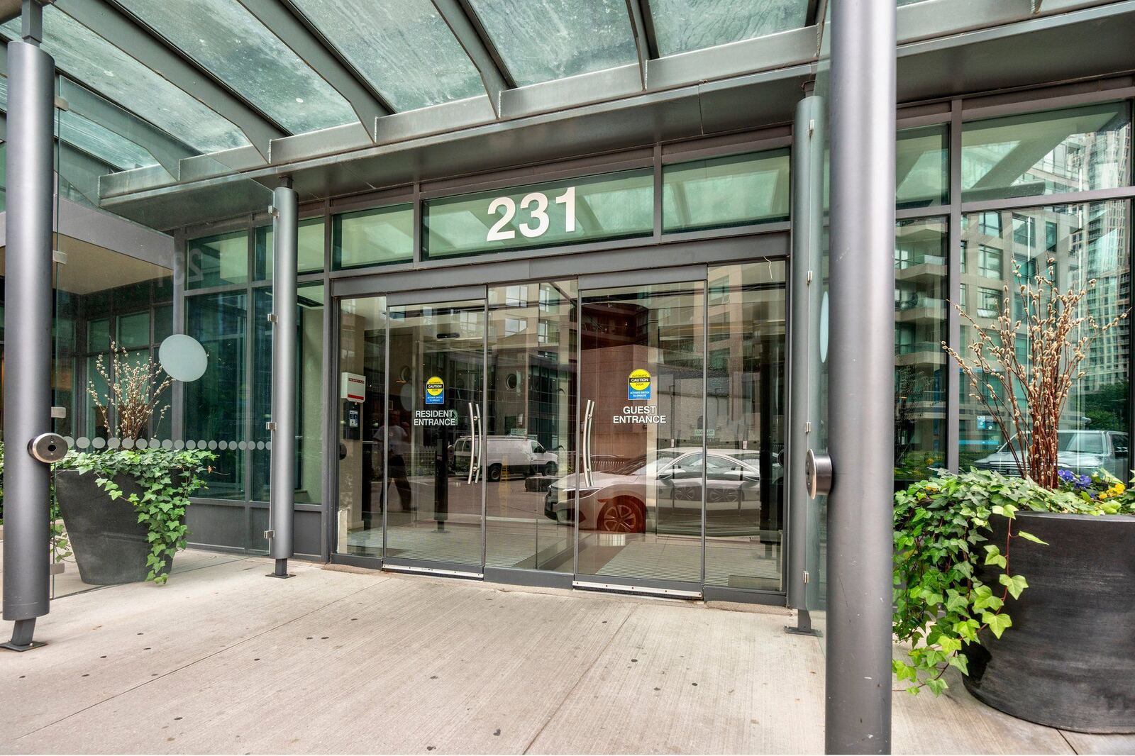 231 Fort York Boulevard photo 17
