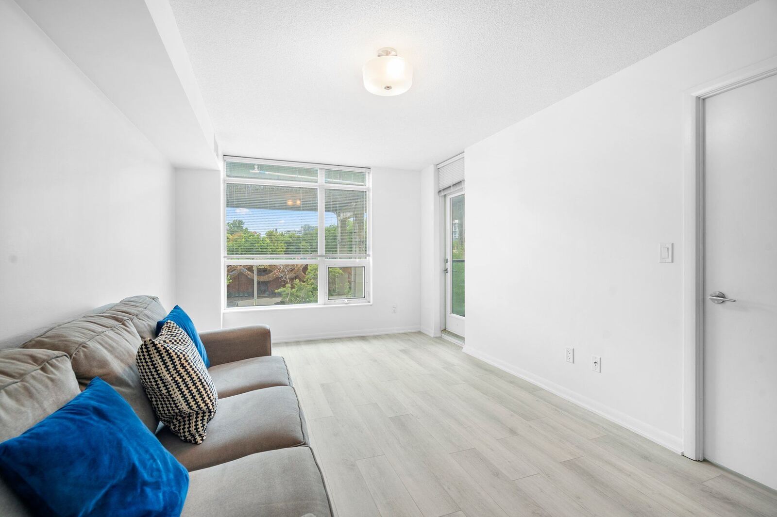 231 Fort York Boulevard photo 27