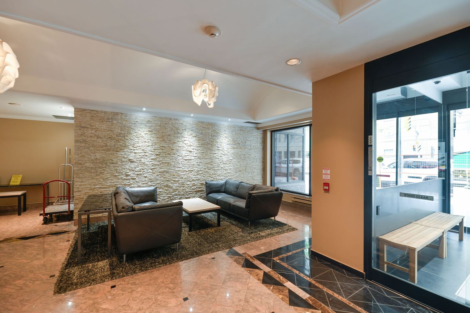 45 Carlton Street photo 24