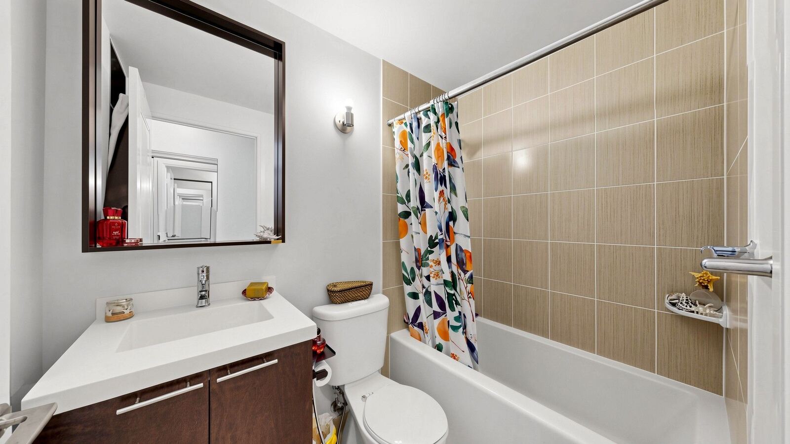 100 Harrison Garden Boulevard photo 21