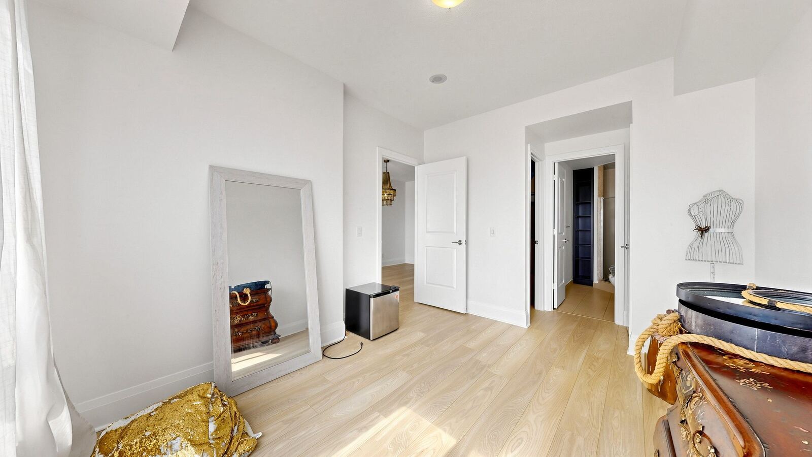 100 Harrison Garden Boulevard photo 24