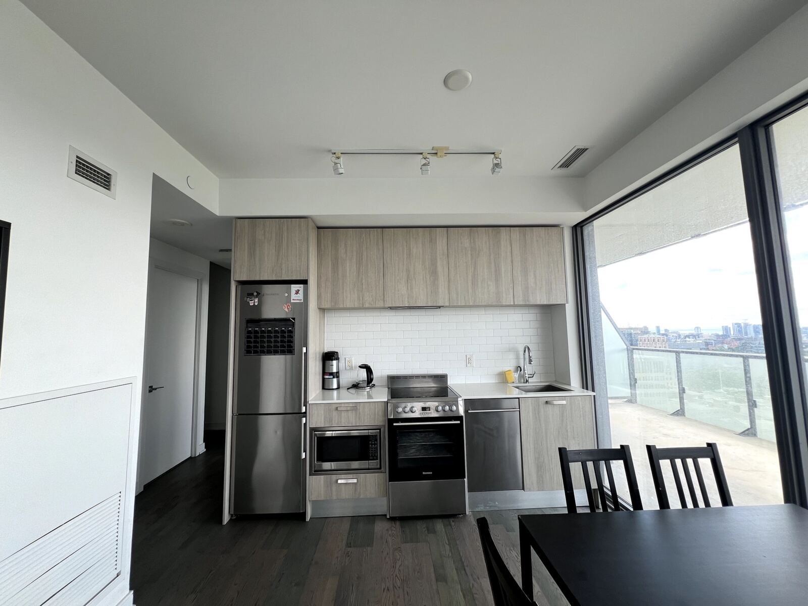 57 St Joseph Street photo 11
