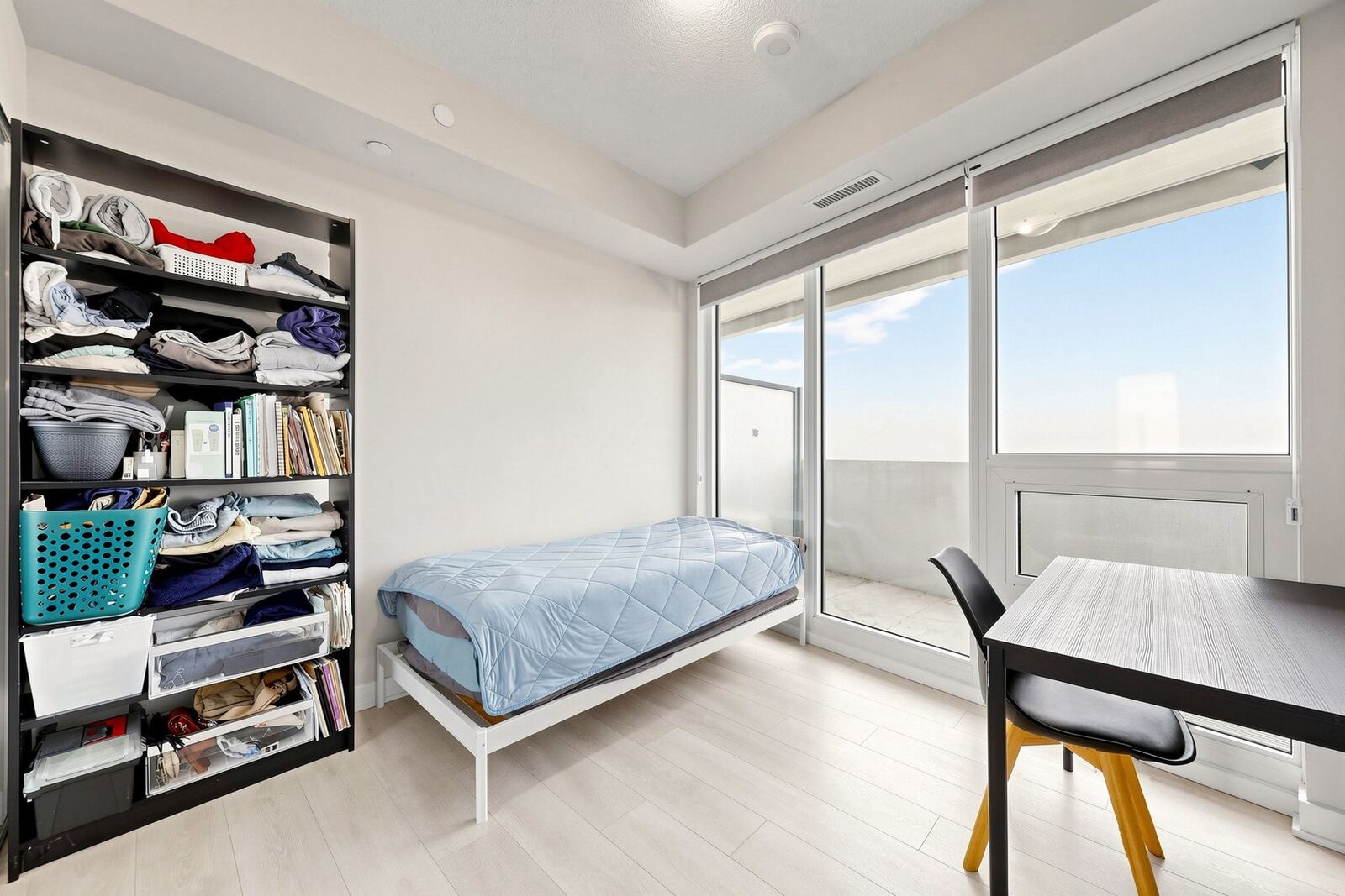 2221 Yonge Street photo 20