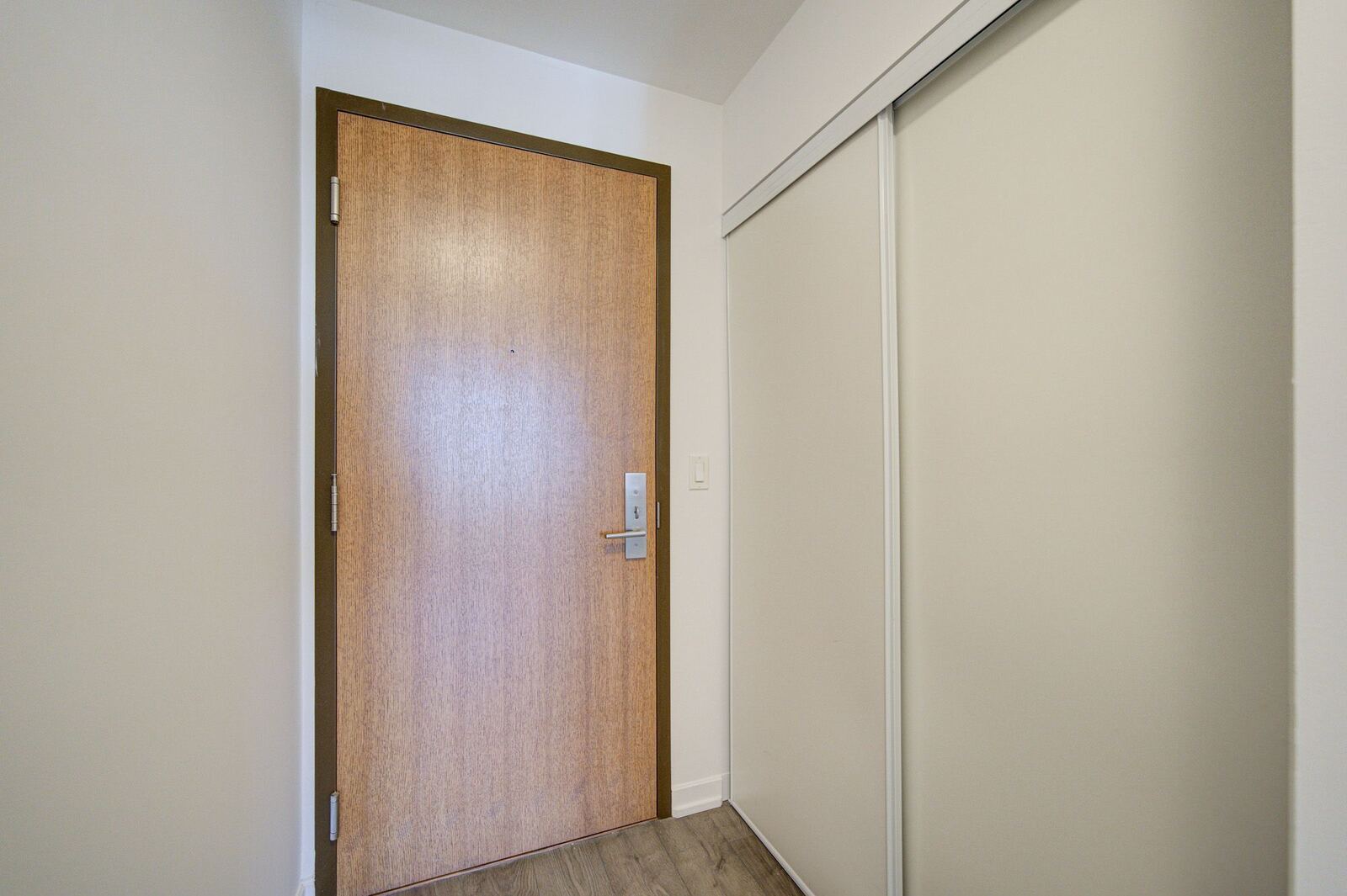 56 Forest Manor Road photo 15