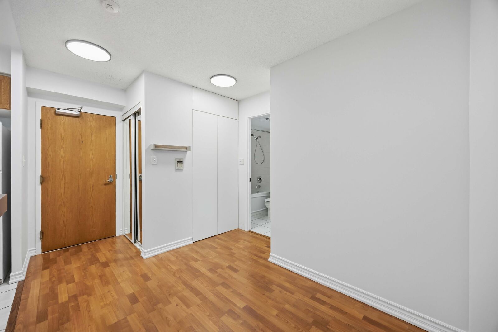 7 Lorraine Drive photo 3
