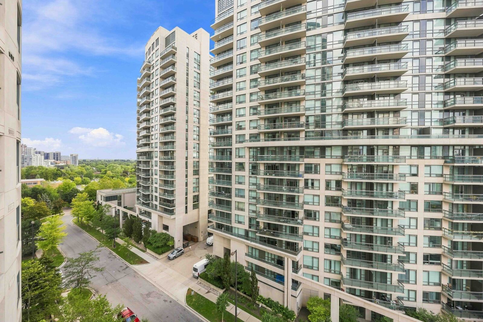7 Lorraine Drive photo 32