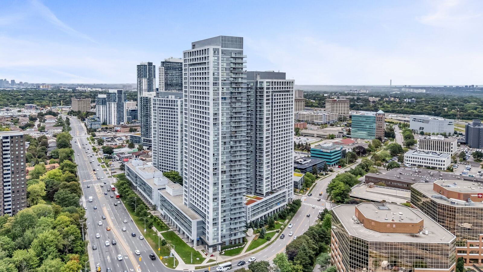 2015 Sheppard Avenue E photo 5