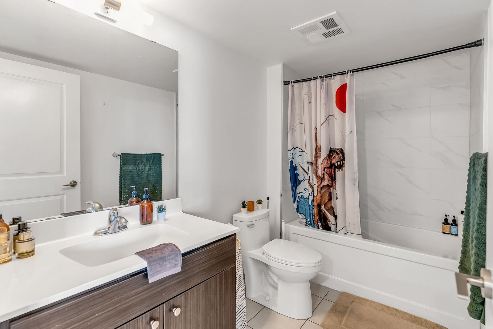 2015 Sheppard Avenue E photo 28