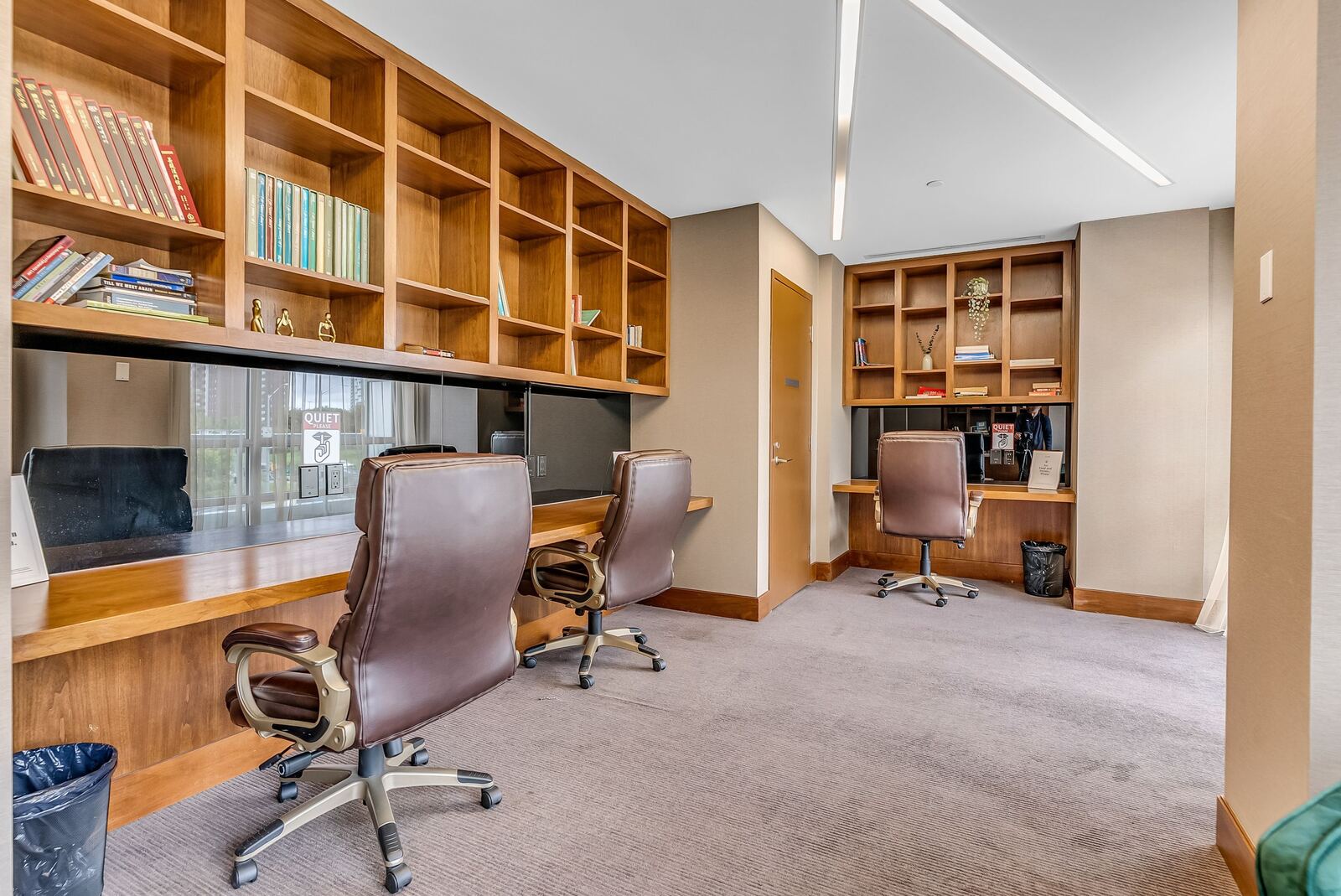 2015 Sheppard Avenue E photo 44