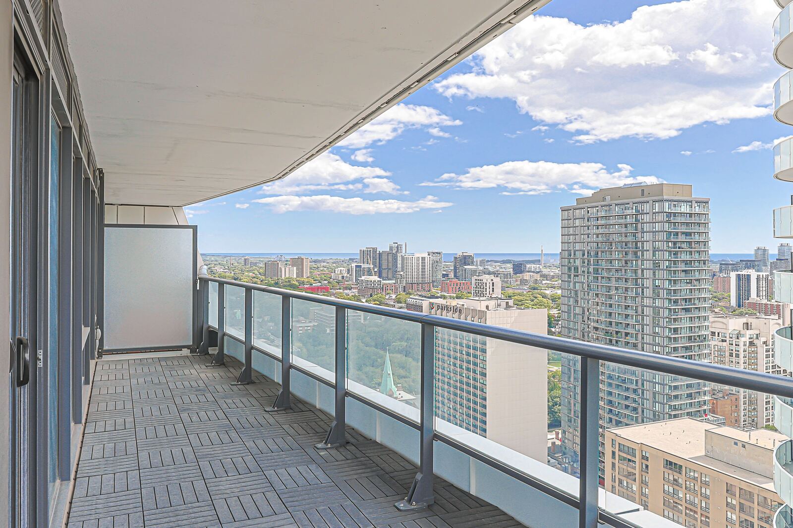 85 Wood Street photo 22