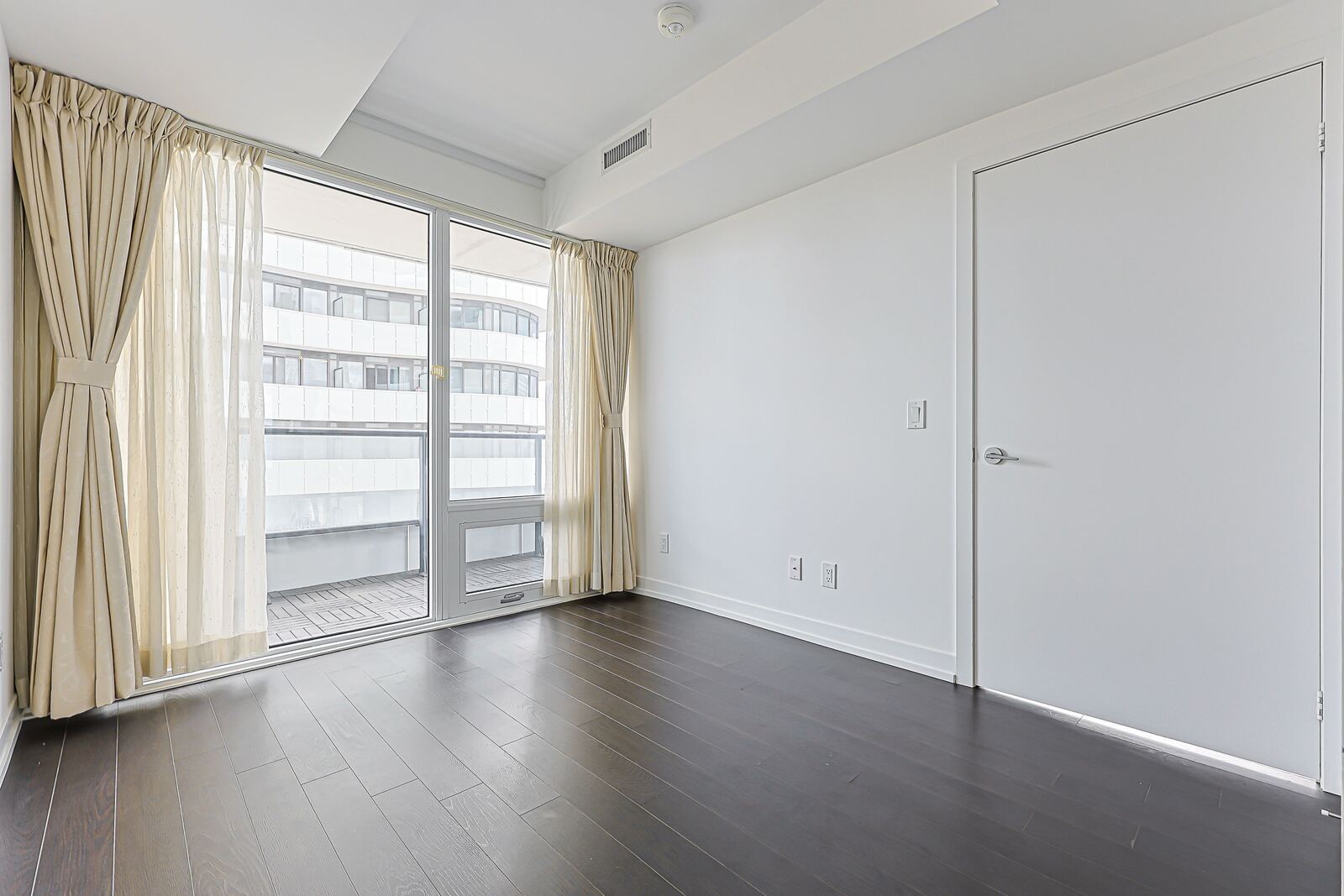 85 Wood Street photo 25