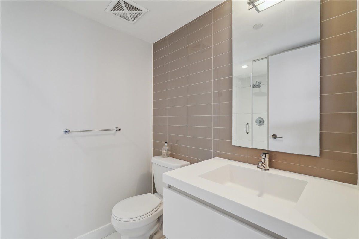 75 Queens Wharf Road photo 22
