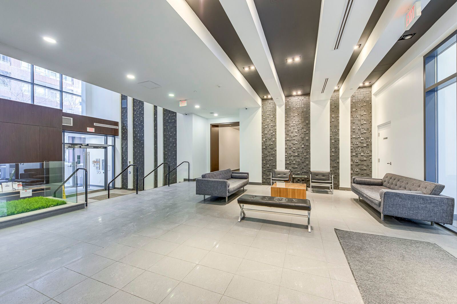 20 Bruyeres Mews photo 23