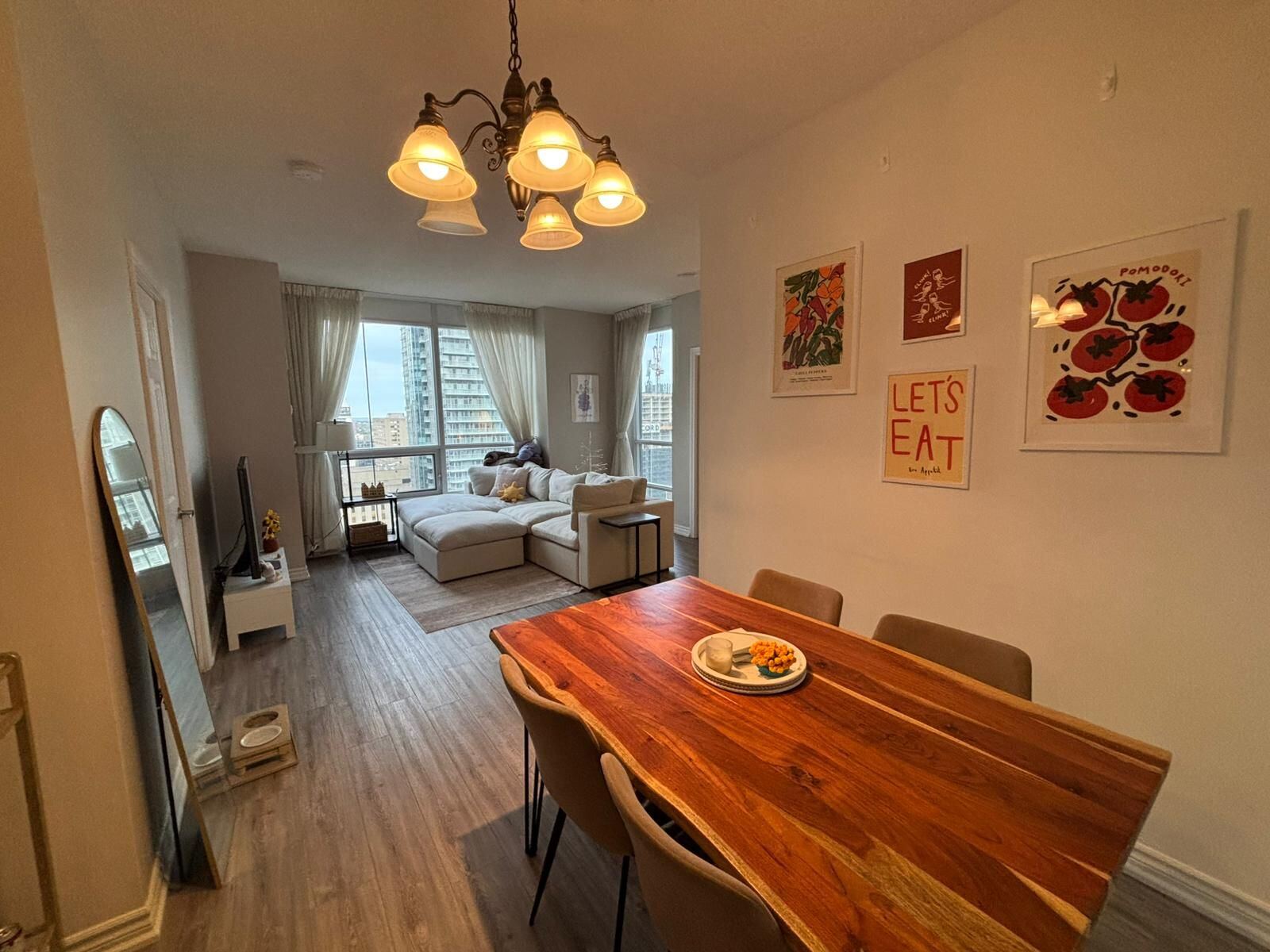 761 Bay Street photo 1