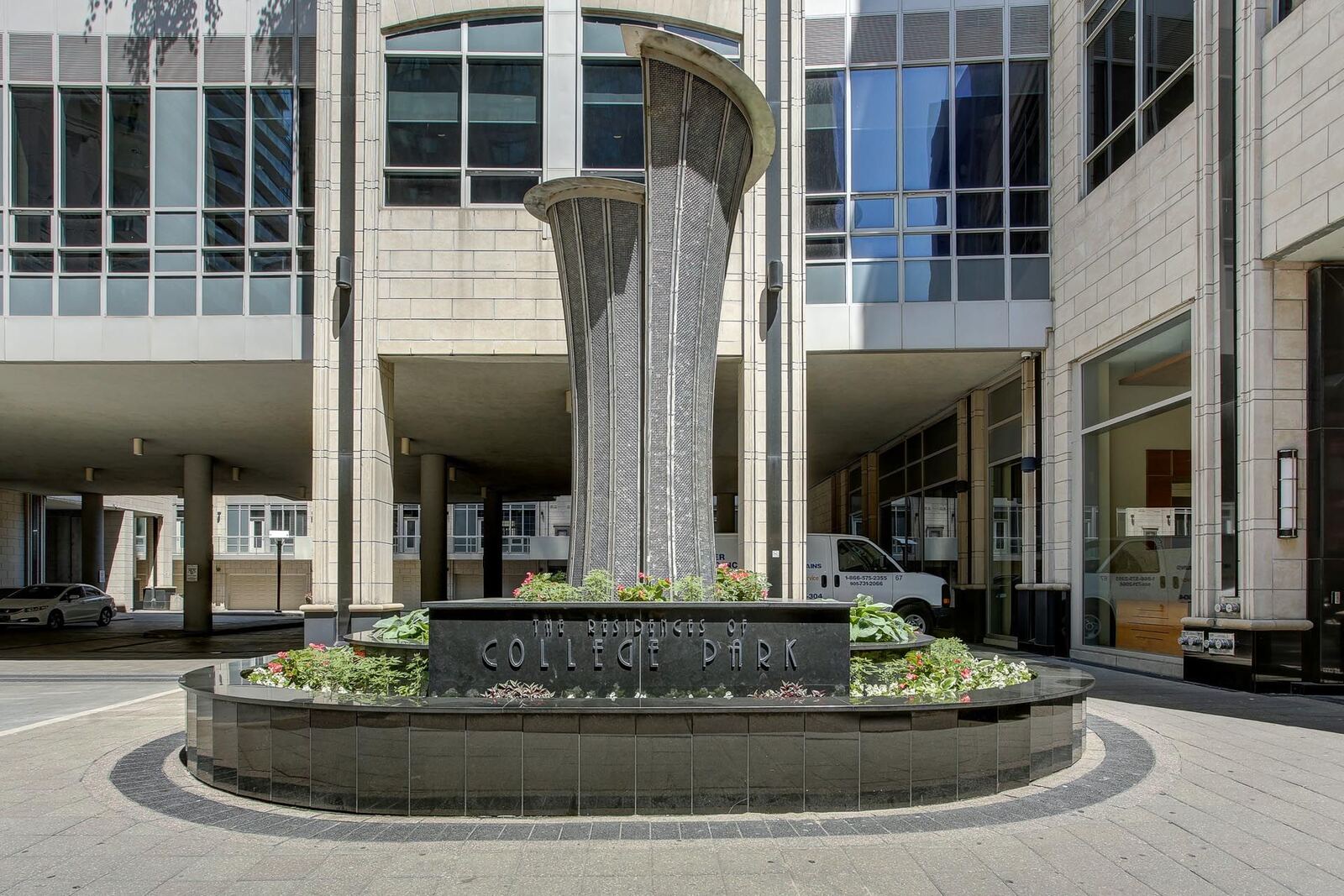 761 Bay Street photo 6