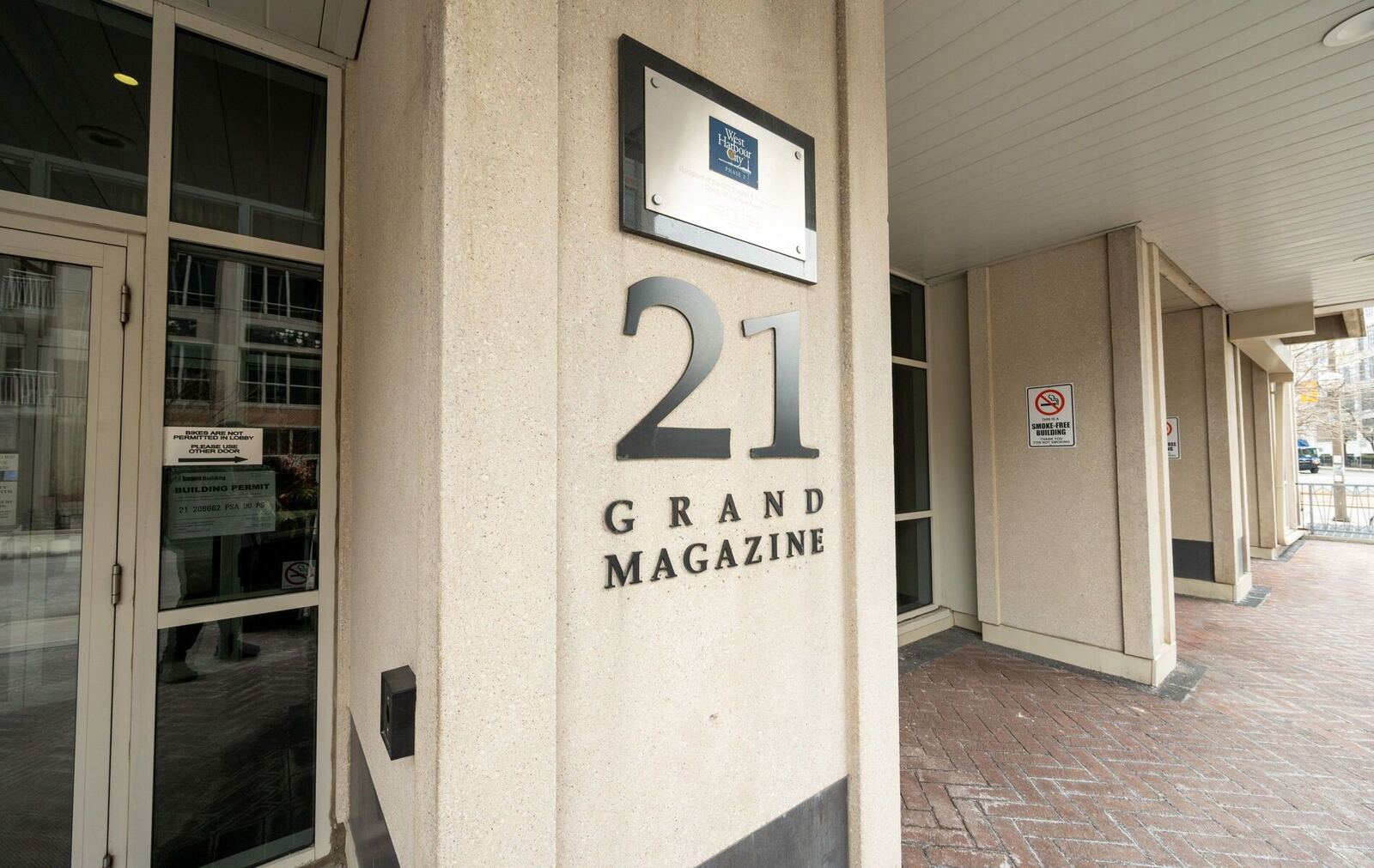21 Grand Magazine Street photo 46