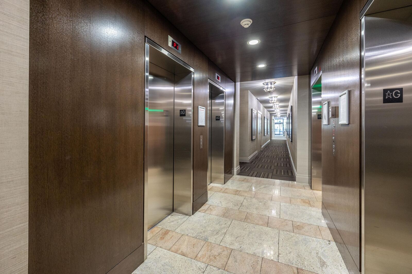 35 Hollywood Avenue photo 16