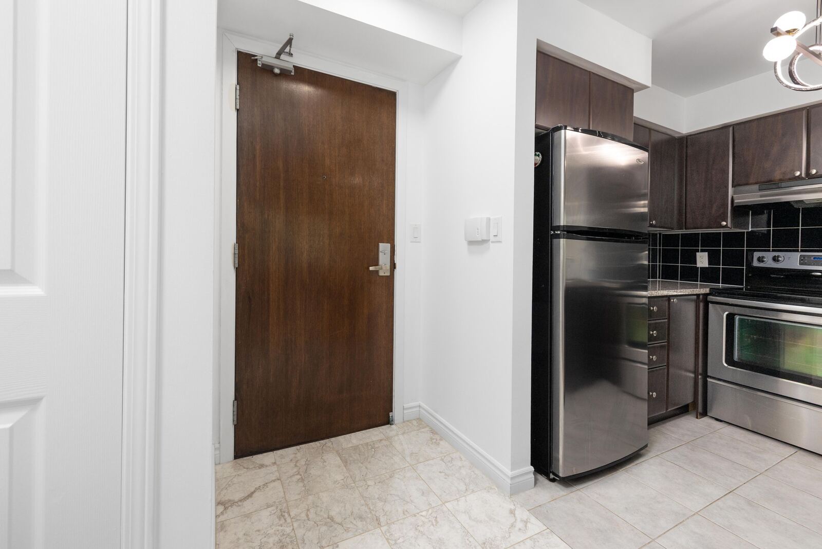 35 Hollywood Avenue photo 27