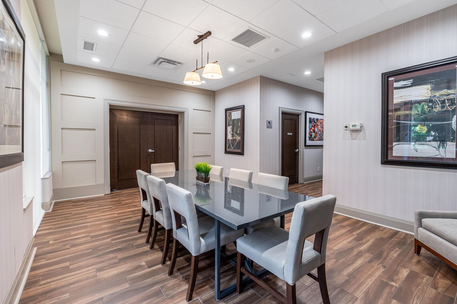 35 Hollywood Avenue photo 71