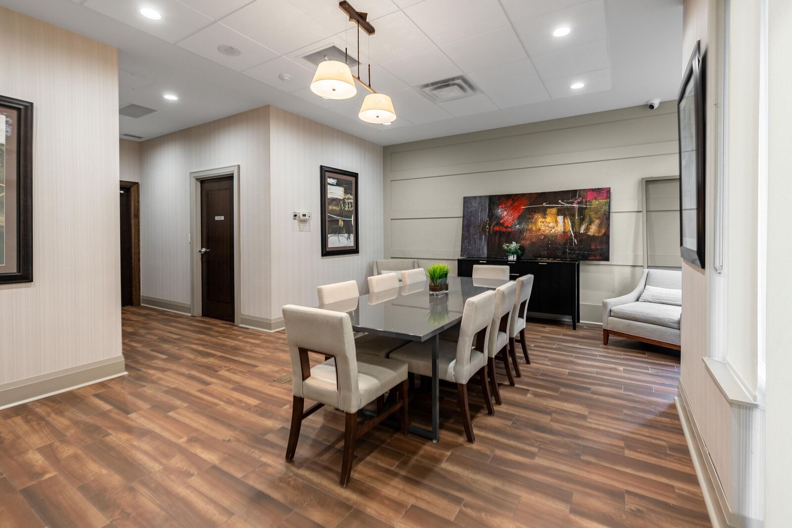35 Hollywood Avenue photo 72