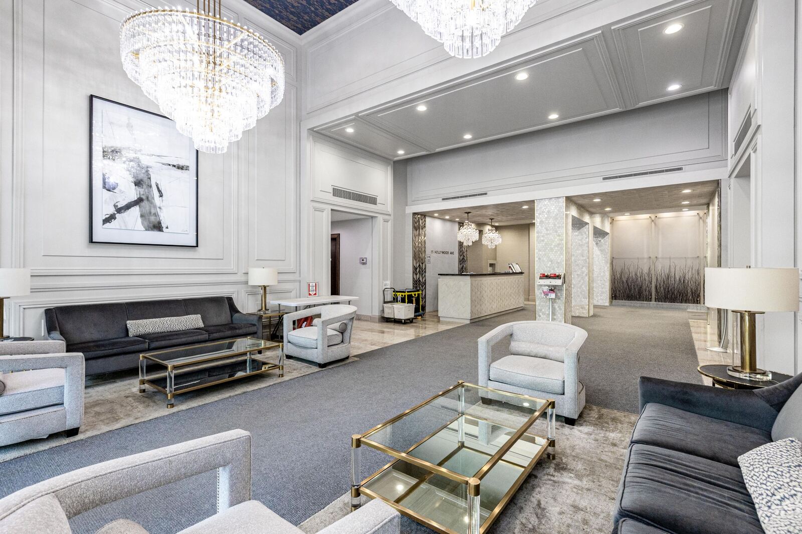 35 Hollywood Avenue photo 76