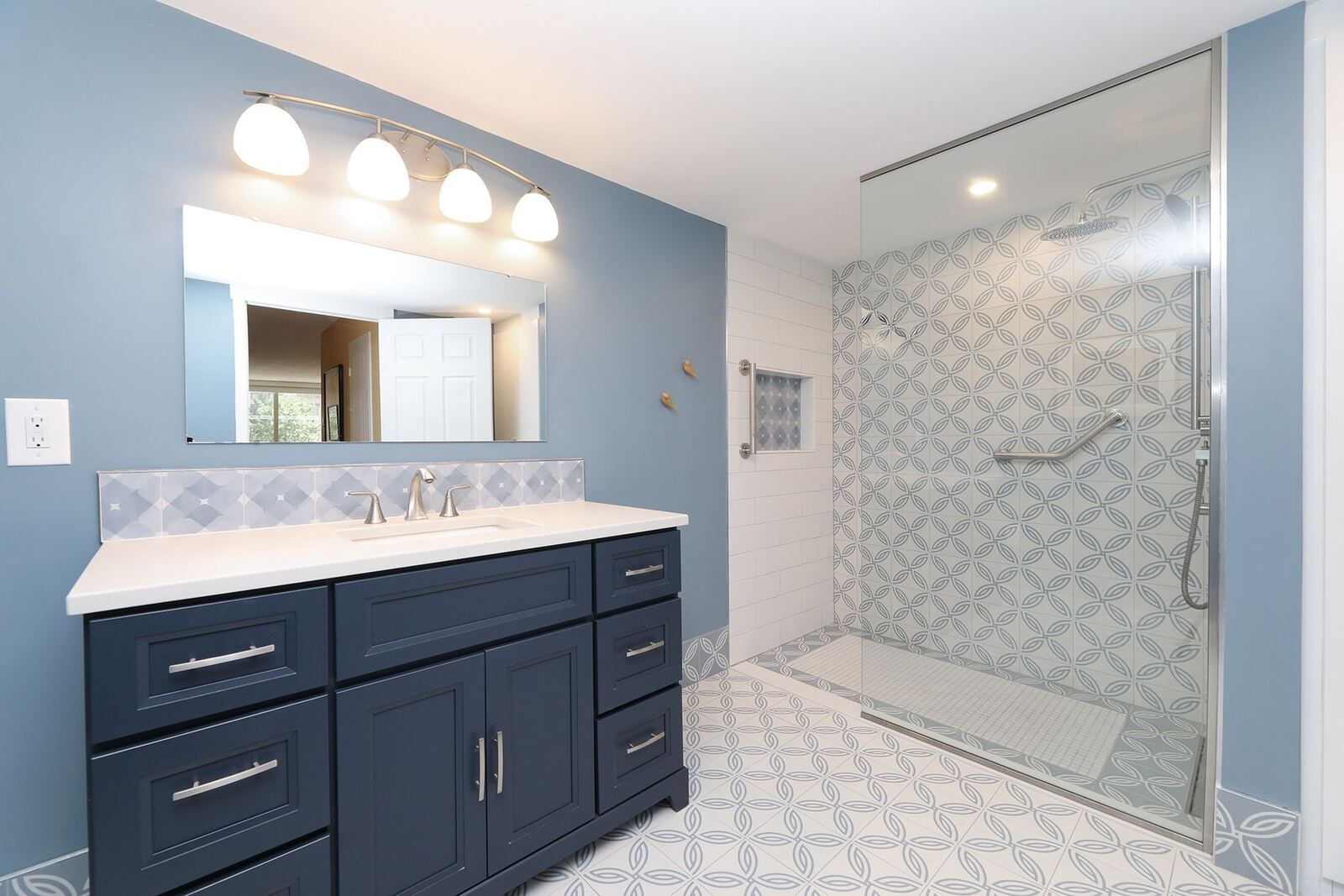 5 Kenneth Avenue photo 17