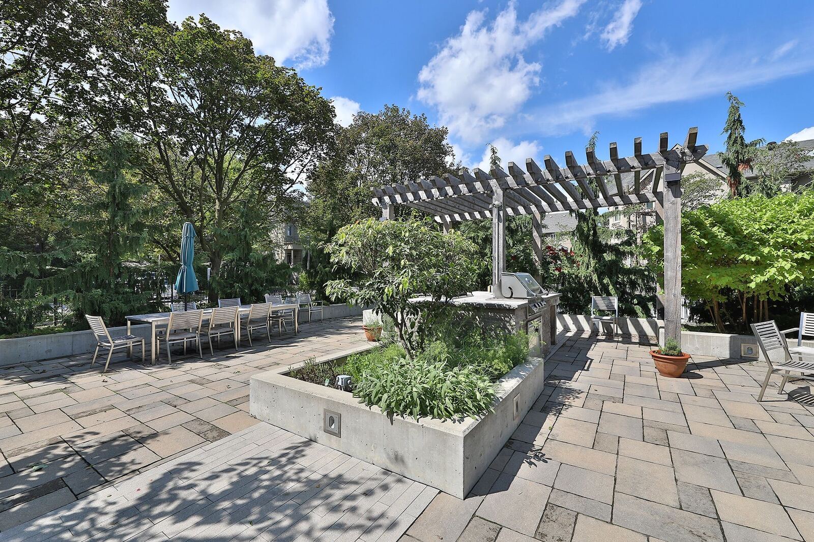 5 Kenneth Avenue photo 23