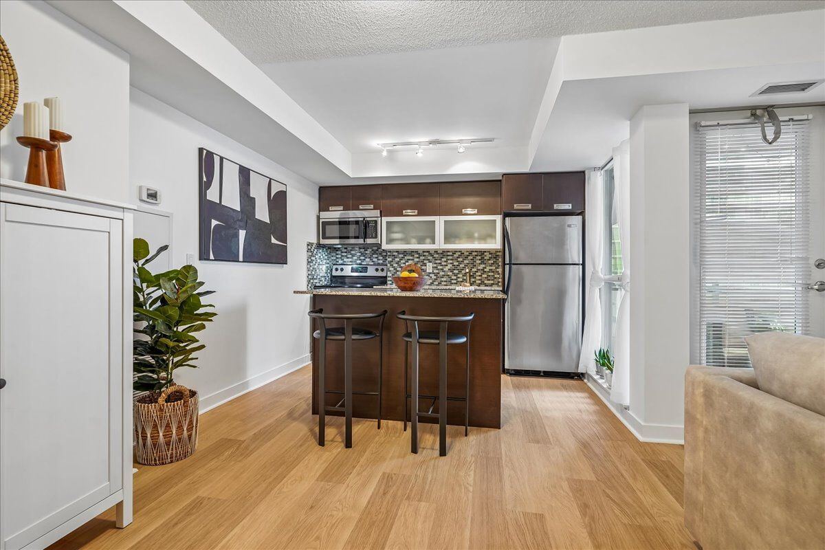 100 Western Battery Road photo 12