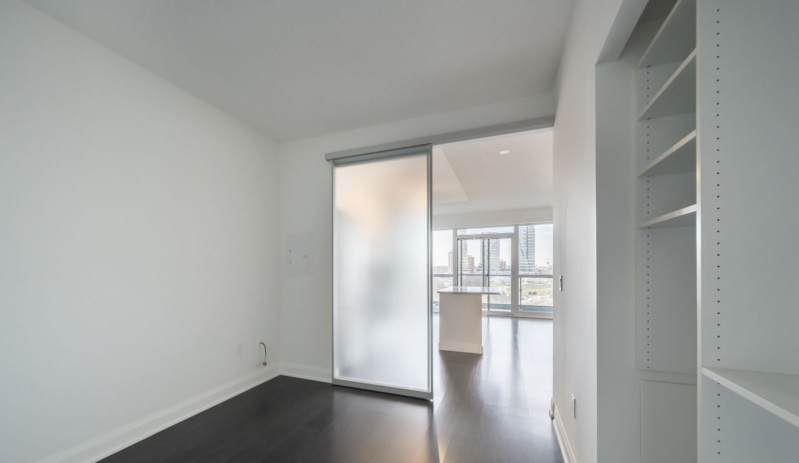 160 Vanderhoof Avenue photo 15