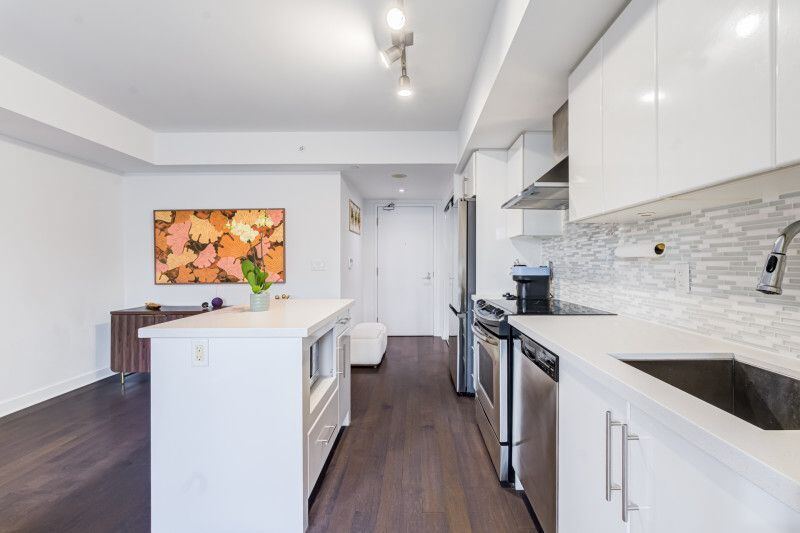 58 Orchard View Boulevard photo 3