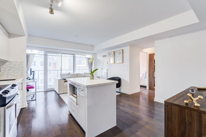 58 Orchard View Boulevard photo 5
