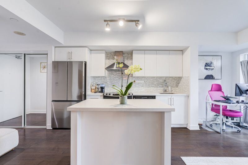 58 Orchard View Boulevard photo 10