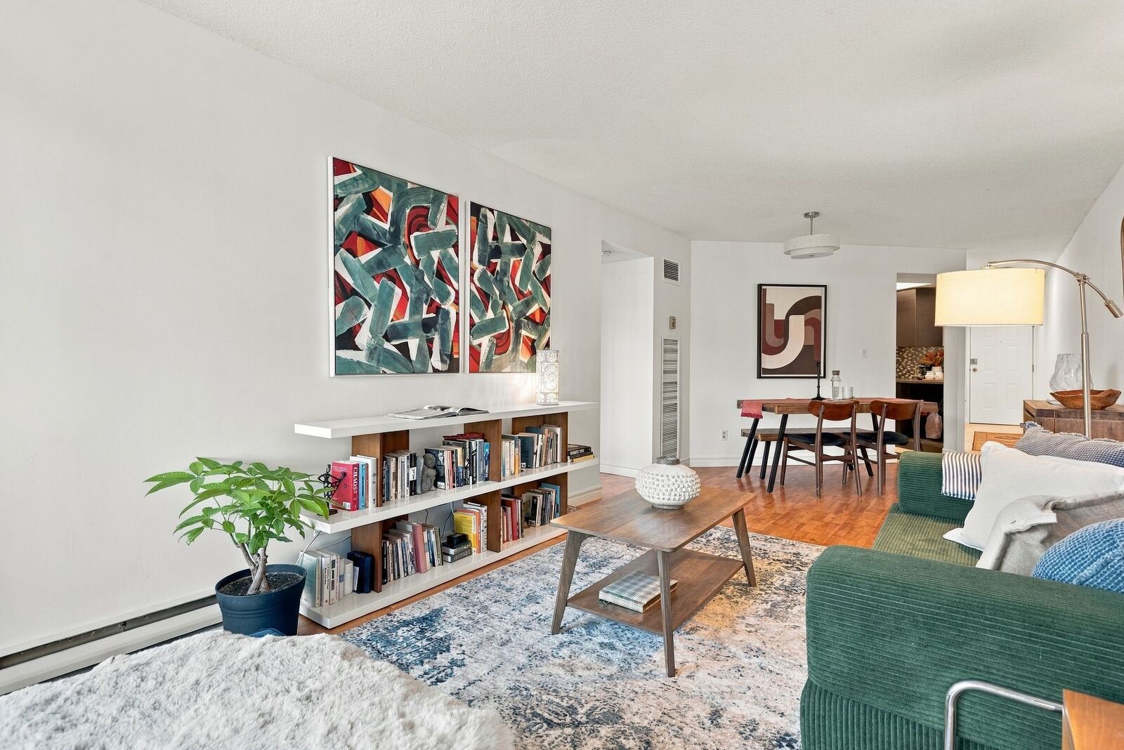 222 The Esplanade Avenue photo 3