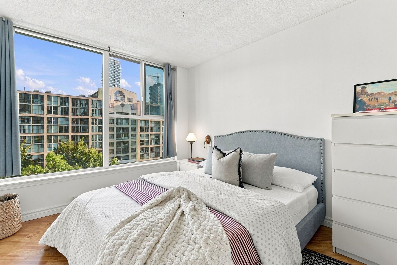 222 The Esplanade Avenue photo 5