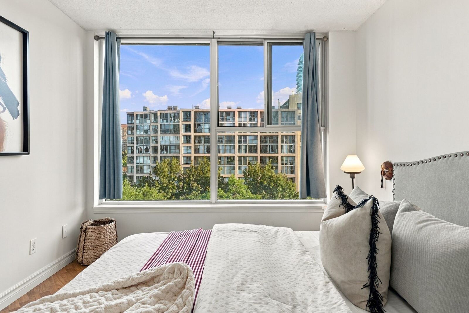222 The Esplanade Avenue photo 13