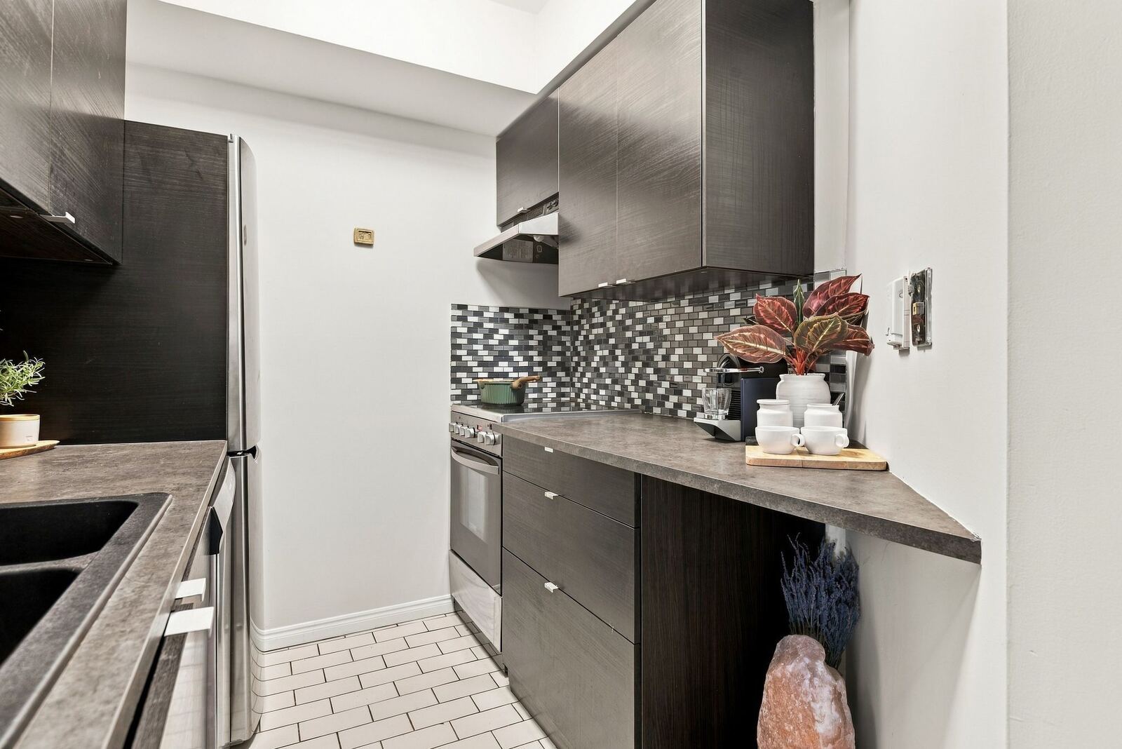222 The Esplanade Avenue photo 28
