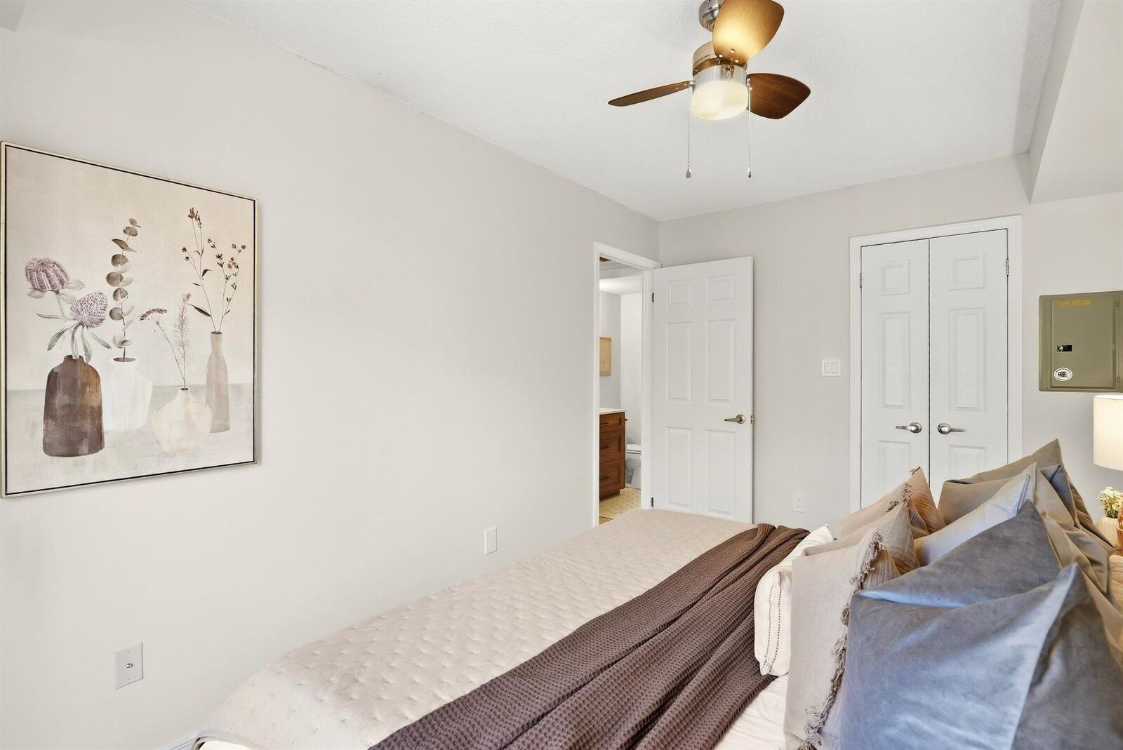 11 Ruttan Street photo 17