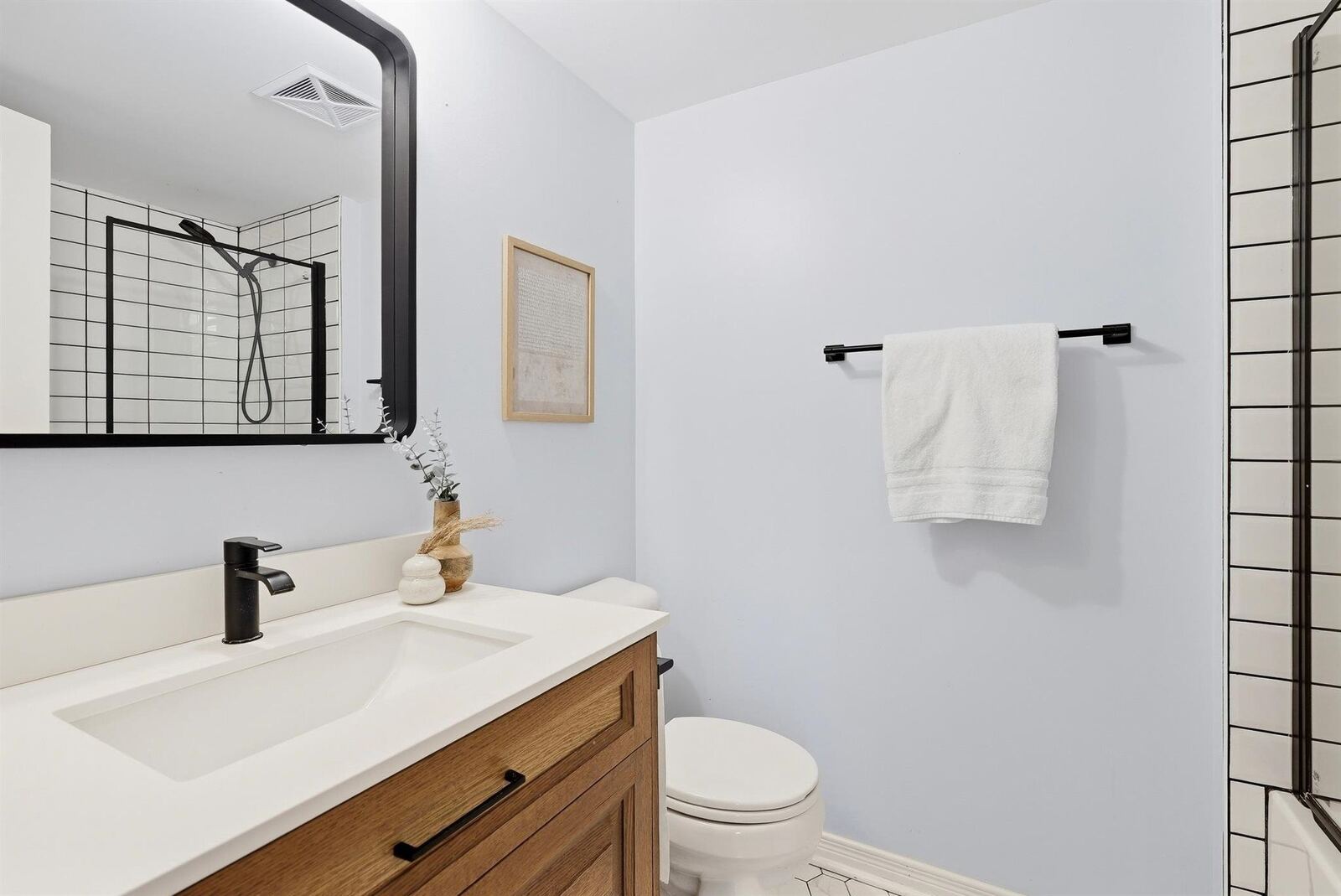 11 Ruttan Street photo 23