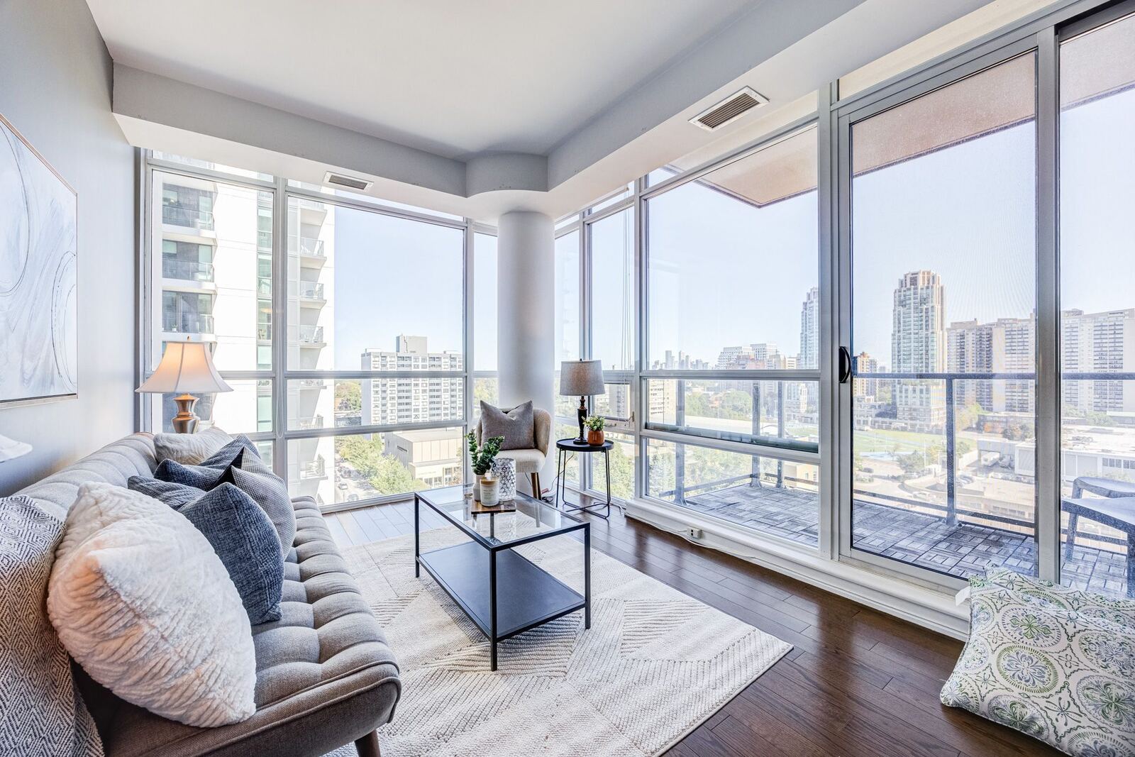 500 St Clair Avenue W #1006
