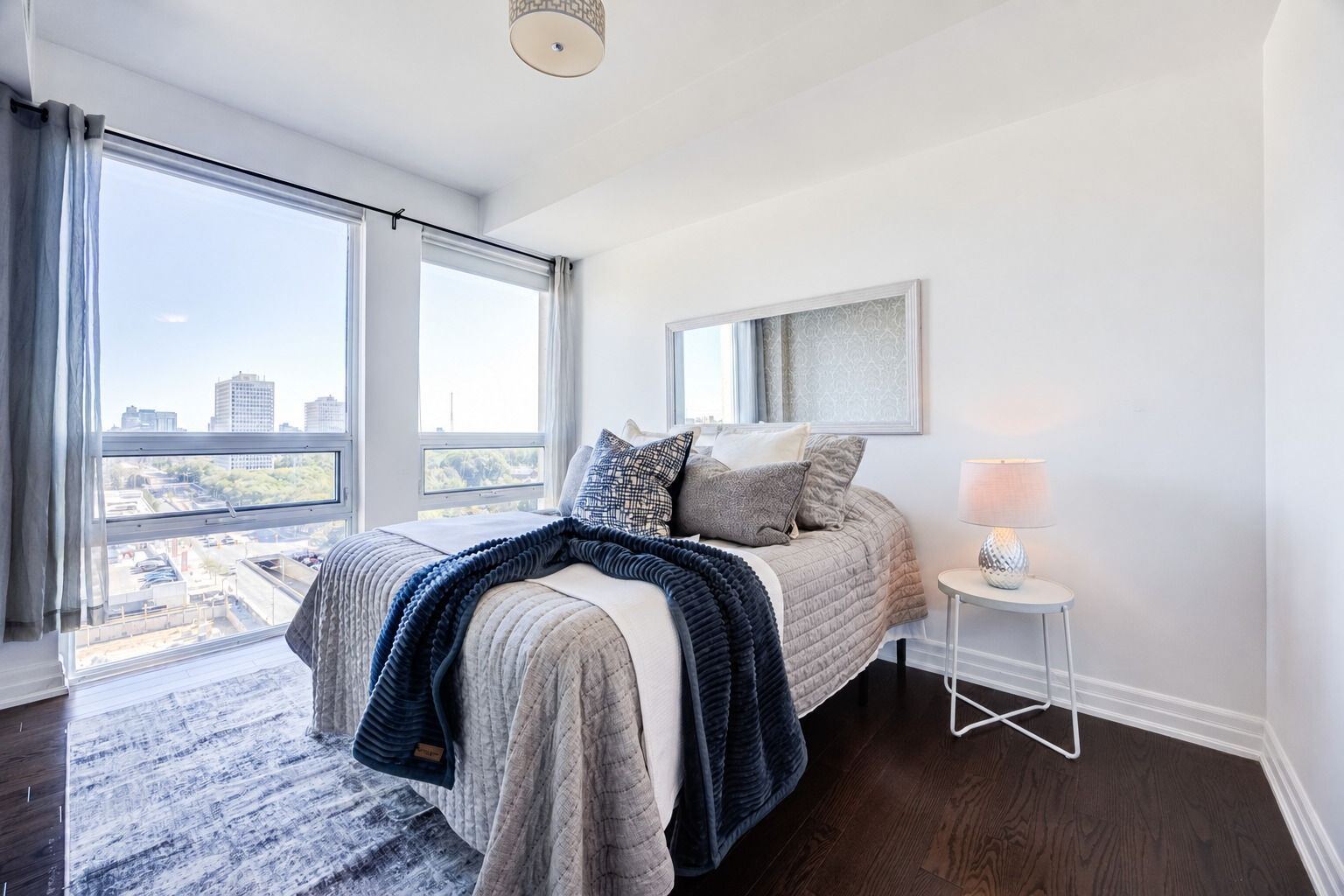 500 St Clair Avenue W photo 10