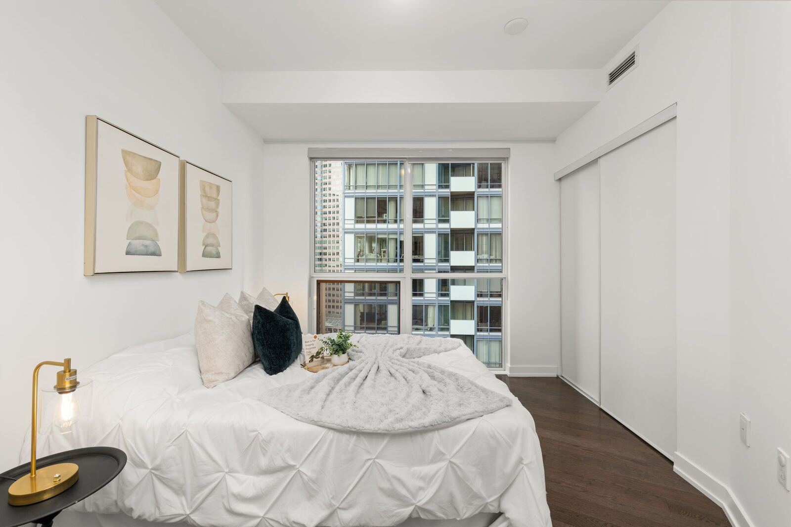 1 The Esplanade Avenue photo 13