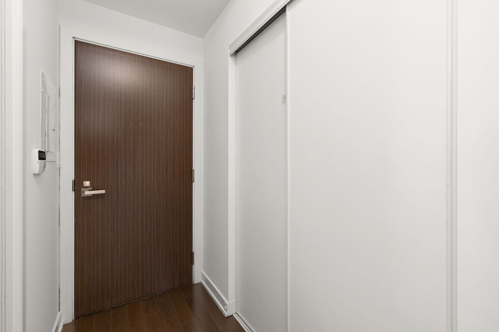 1 The Esplanade Avenue photo 21