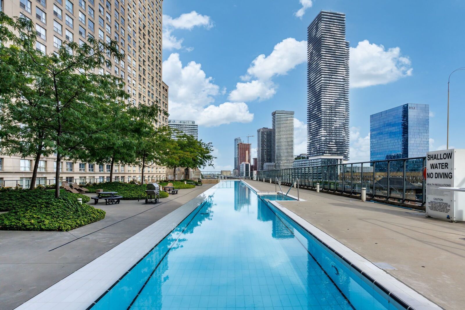 1 The Esplanade Avenue photo 29