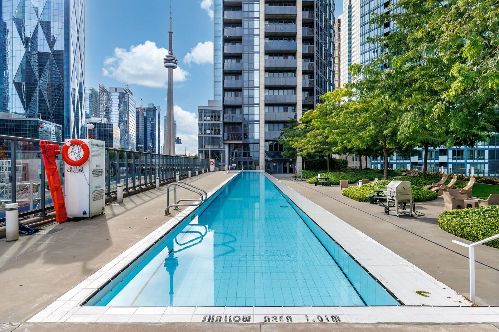 1 The Esplanade Avenue photo 31