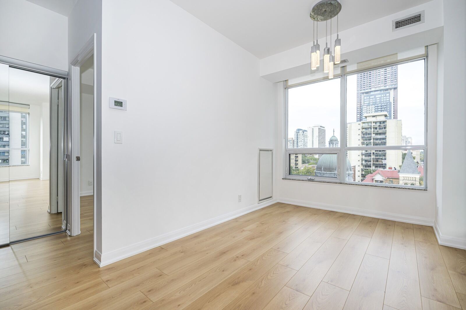 500 Sherbourne Street photo 7