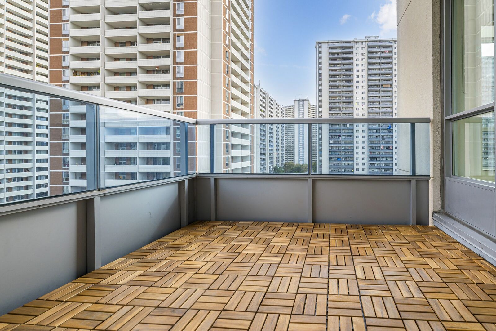 500 Sherbourne Street photo 12