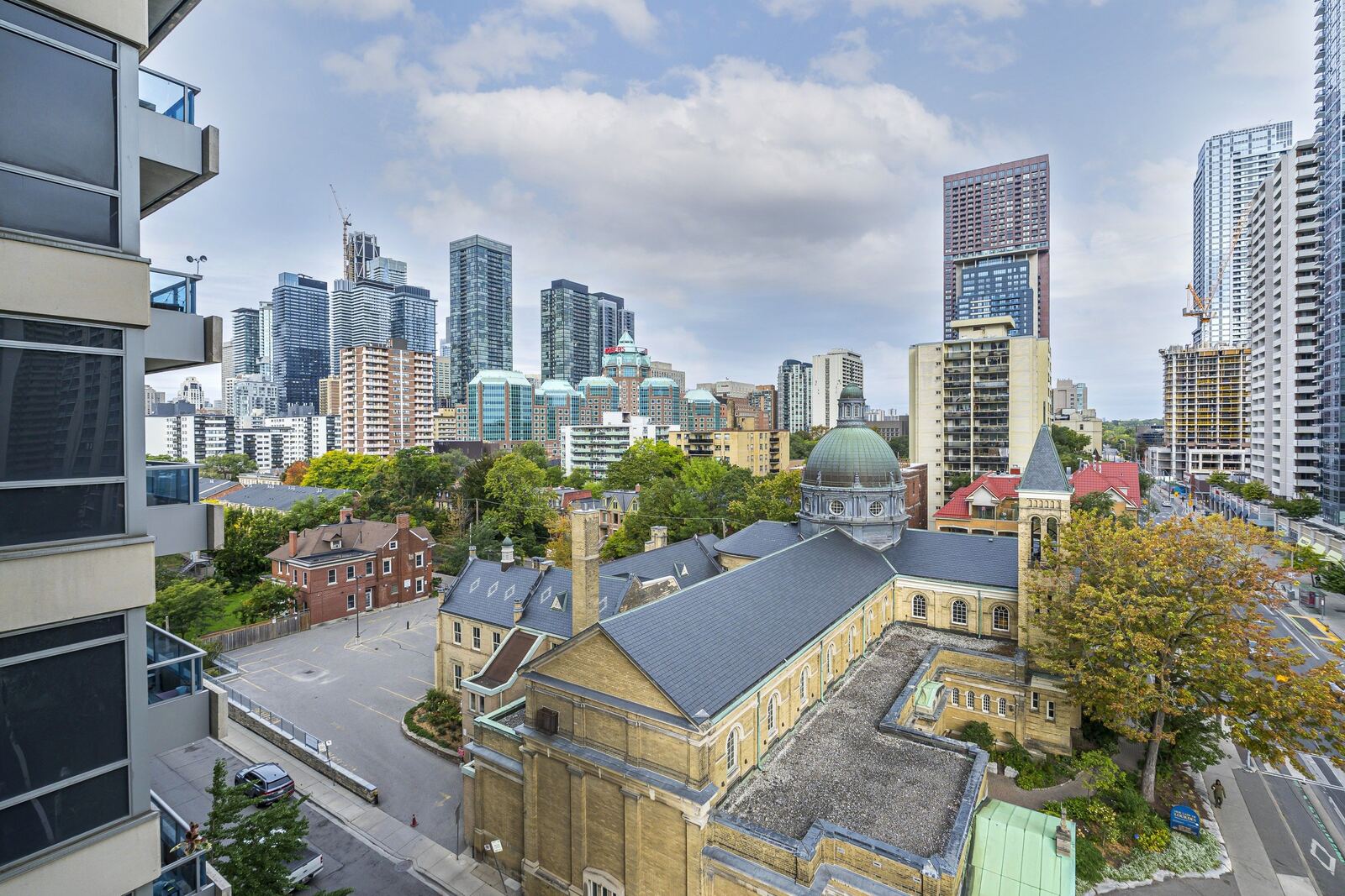 500 Sherbourne Street photo 13